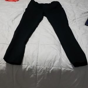 Eddie Bauer black skinny leg slacks